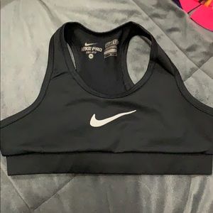 Black nike sports bra